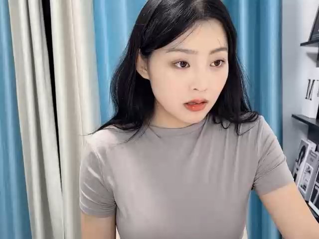 taixi828 live cam screenshot female on TokenKeno — Tip, Play & Watch Live Cams — screenshot #1