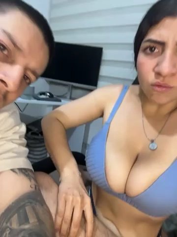 arieel__722 live cam screenshot malefemale from Colombia on TokenKeno — Tip, Play & Watch Live Cams — screenshot #1