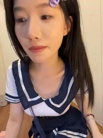 Suxiyao813 live cam screenshot female from China on TokenKeno — Tip, Play & Watch Live Cams — screenshot #5
