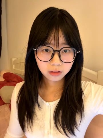 Ella-A9 live cam screenshot female on TokenKeno — Tip, Play & Watch Live Cams — screenshot #1