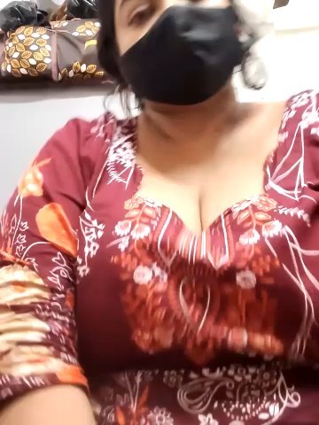 zeepe19 live cam screenshot female from India on TokenKeno — Tip, Play & Watch Live Cams — screenshot #1