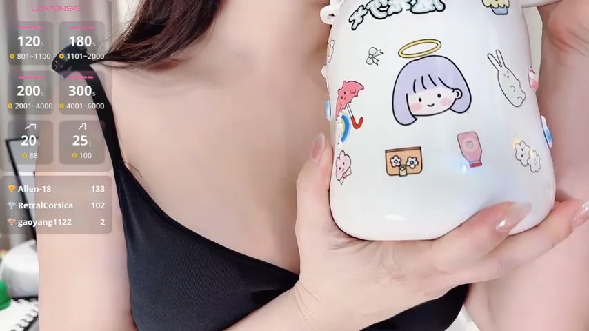 Yuki-77- live cam screenshot female on TokenKeno — Tip, Play & Watch Live Cams — screenshot #1